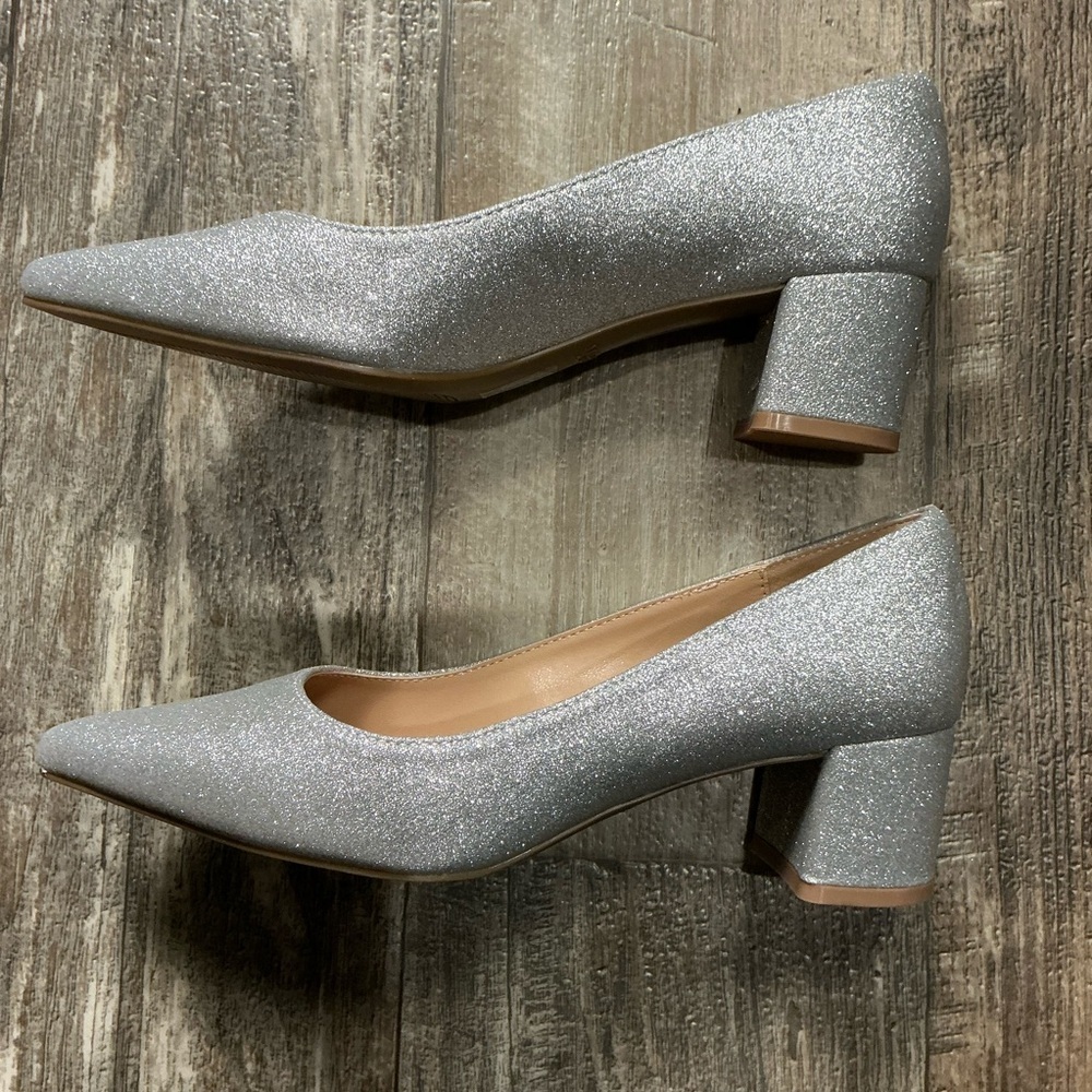 Dream Pairs Glittery Silver Block Heels Size 8 - Picture 11 of 16